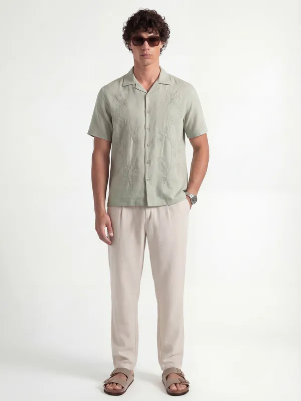 Highlander Men Green Embroidered Relaxed Fit Casual Shirt