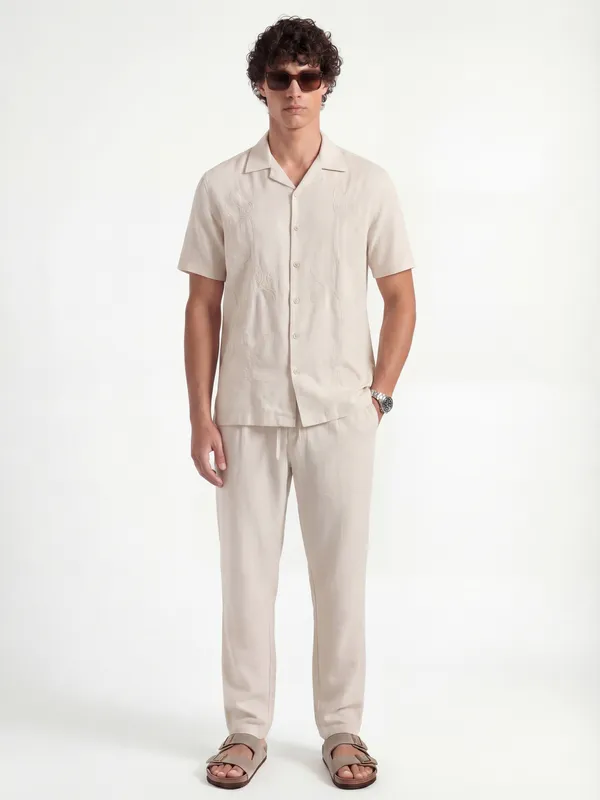 Highlander Men Beige Embroidered Relaxed Fit Casual Shirt