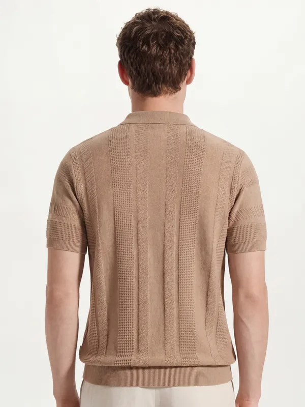 Highlander Men Tan Self Design Relaxed Fit Casual Shirt