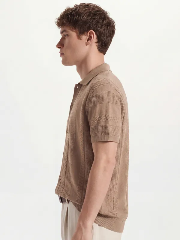 Highlander Men Tan Self Design Relaxed Fit Casual Shirt