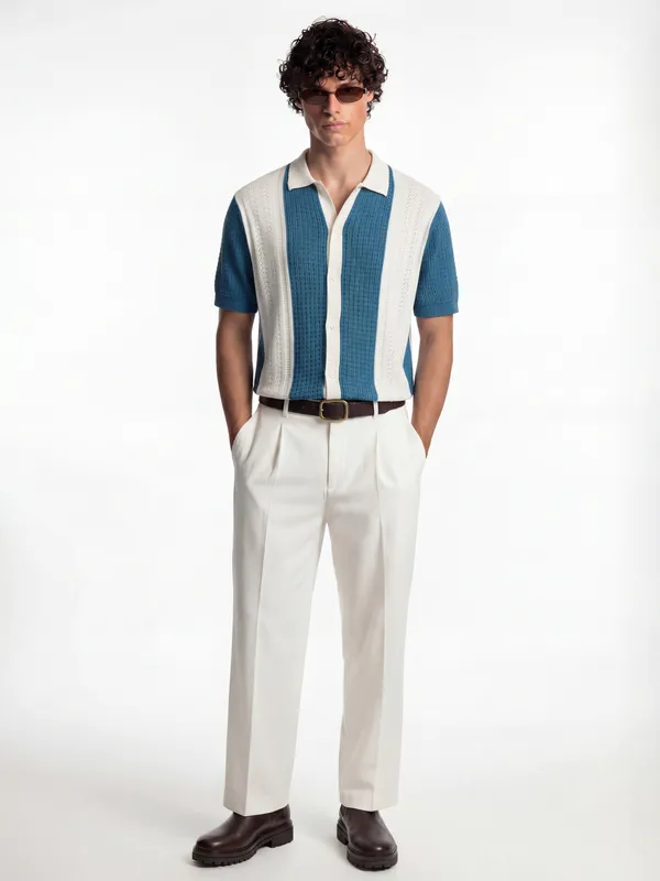 Highlander Men Blue Self Design Relaxed Fit Casual Shirt