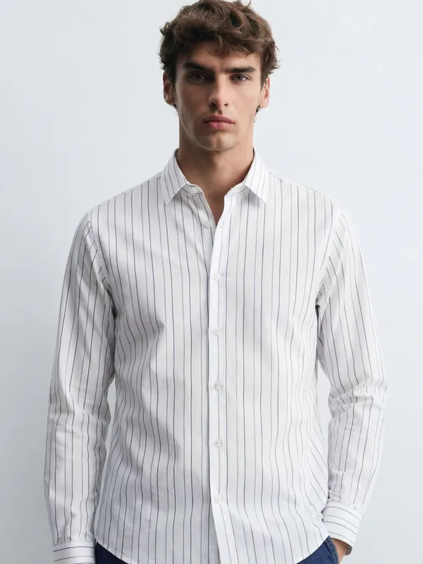 Highlander Men White Striped Slim Fit Casual Shirt