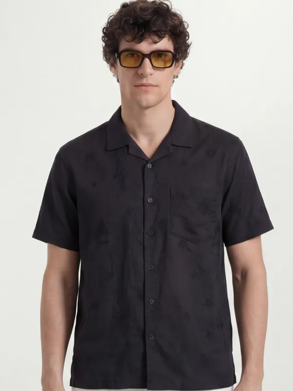 Men Relaxed Fit Casual Shirt