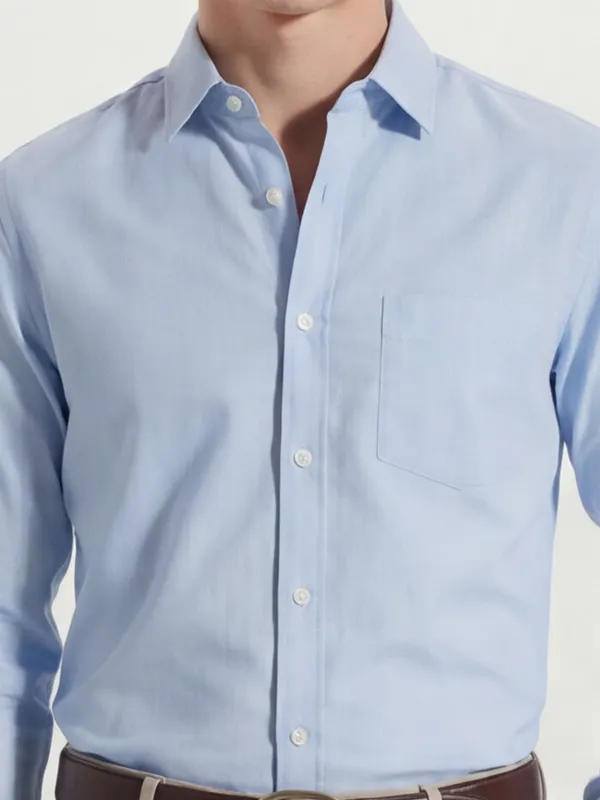 Highlander Men Blue Solid Slim Fit Casual Shirt