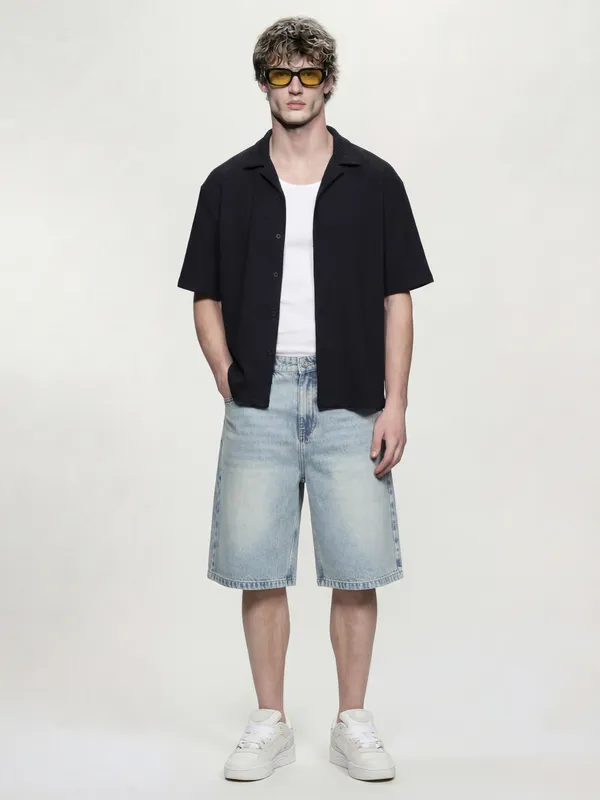 Highlander Men Black Solid Boxy Fit Casual Shirt