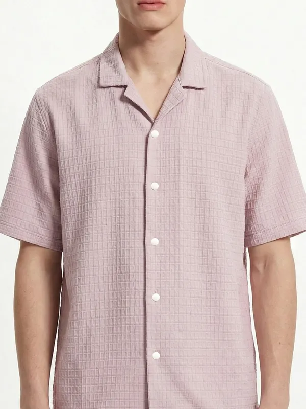 Highlander Men Pink Self Design Boxy Fit Casual Shirt