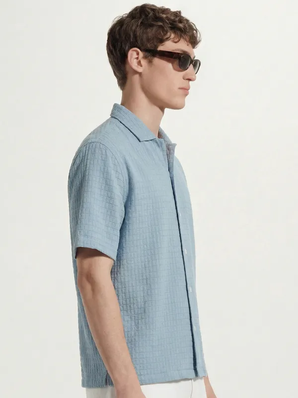 Highlander Men Blue Self Design Boxy Fit Casual Shirt