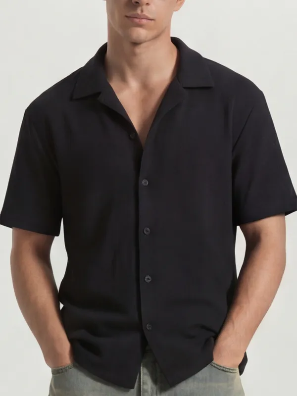 Highlander Men Black Solid Relaxed Fit Casual Shirt