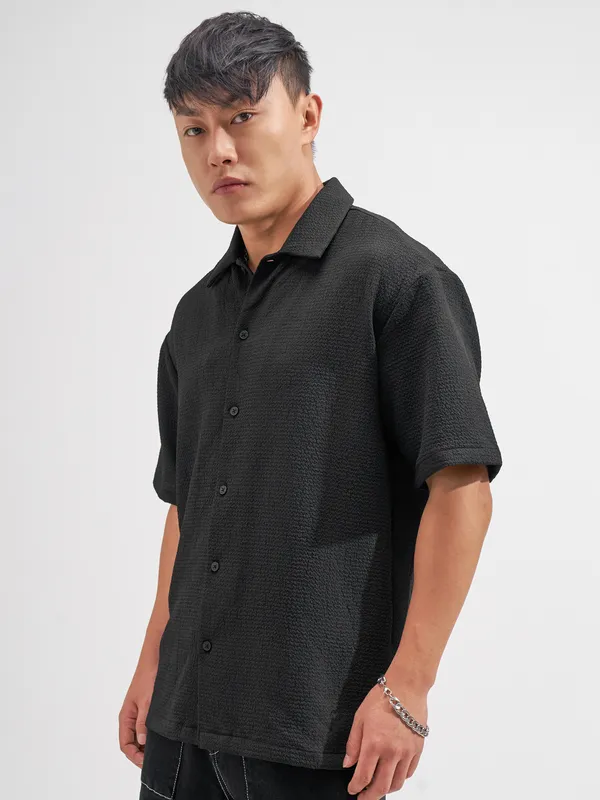 Highlander Men Black Solid Relaxed Fit Casual Shirt
