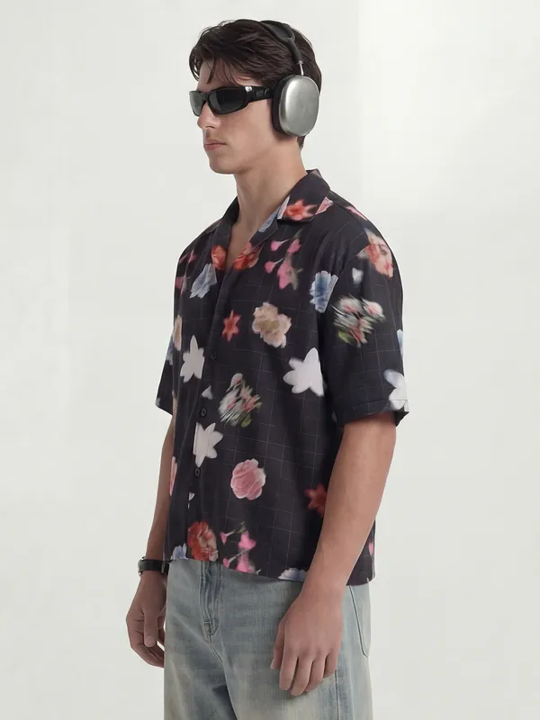Highlander Men Black Printed Boxy Fit Casual Shirt
