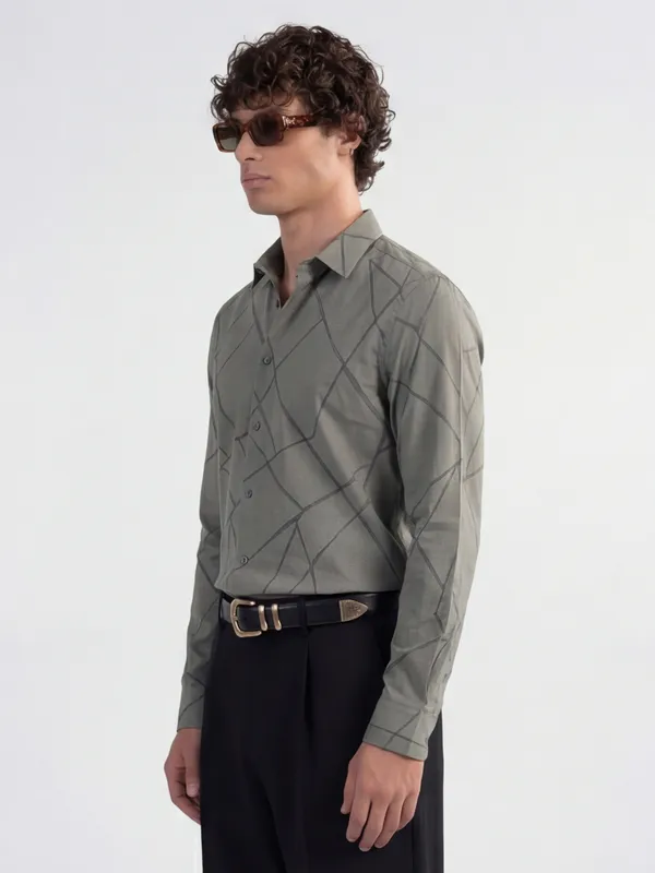 Highlander Men Grey Self Design Slim Fit Casual Shirt