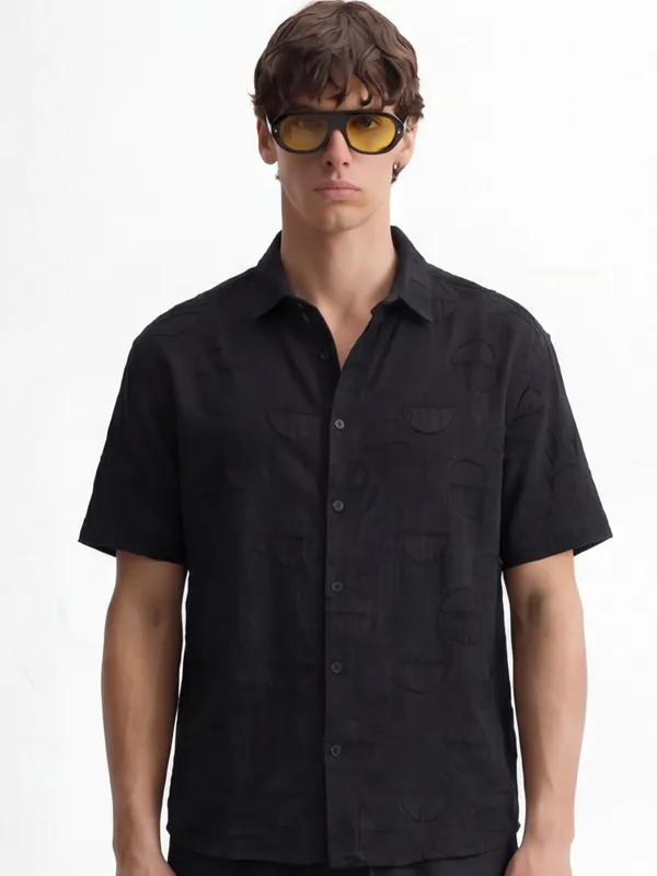 Highlander Men Black Self Design Relaxed Fit Casual Shirt