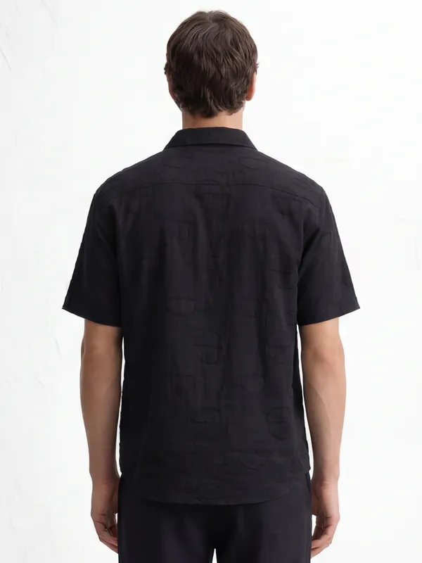 Highlander Men Black Self Design Relaxed Fit Casual Shirt