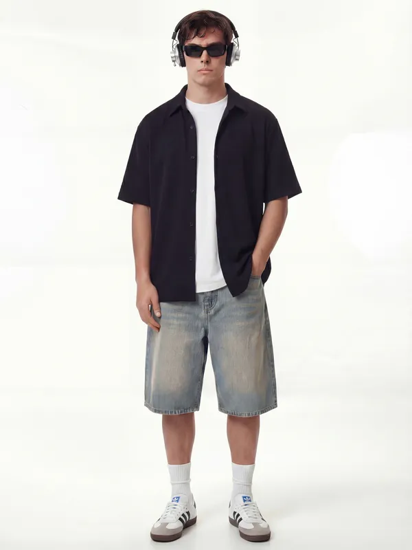 Highlander Men Black Self Design Boxy Fit Casual Shirt