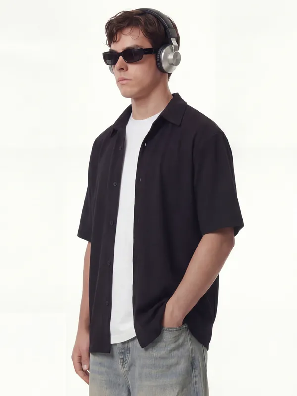 Highlander Men Black Self Design Boxy Fit Casual Shirt