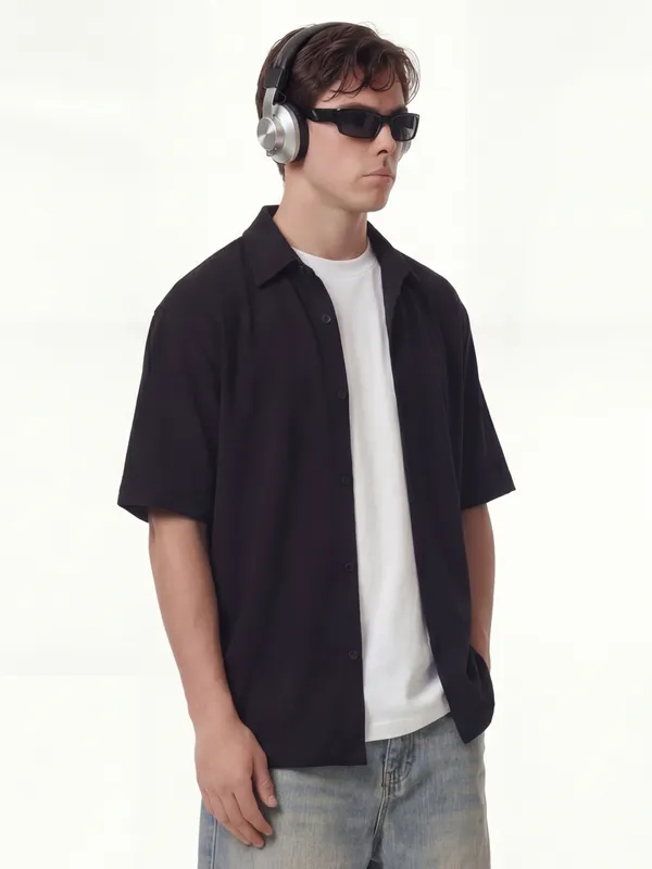 Highlander Men Black Self Design Boxy Fit Casual Shirt