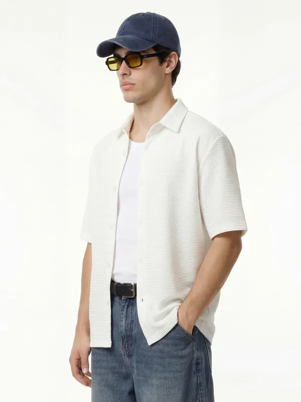 Highlander Men White Self Design Boxy Fit Casual Shirt