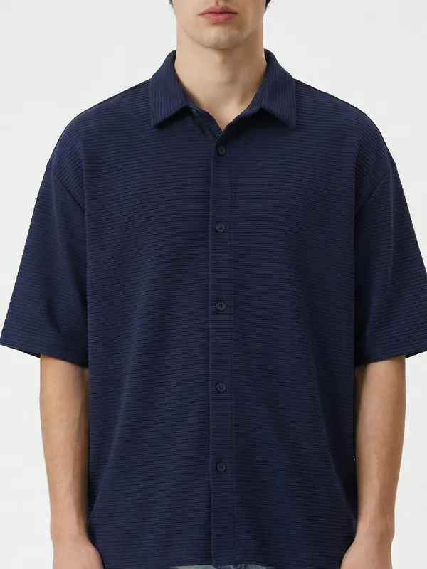 Highlander Men Navy Blue Self Design Boxy Fit Casual Shirt