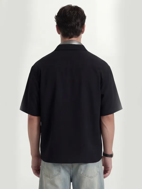 Highlander Men Black Solid Boxy Fit Casual Shirt