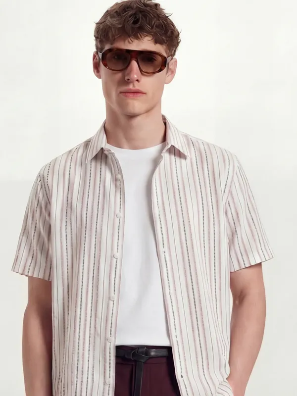 Highlander Men Cream Striped Relaxed Fit Casual Shirt