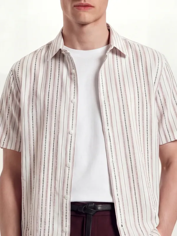 Highlander Men Cream Striped Relaxed Fit Casual Shirt