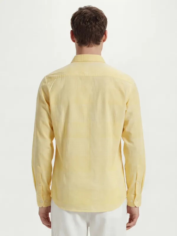 Highlander Men Yellow Checked Slim Fit Casual Shirt