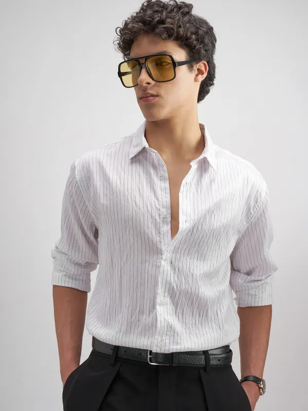 Highlander Men White Crushed Slim Fit Casual Shirt