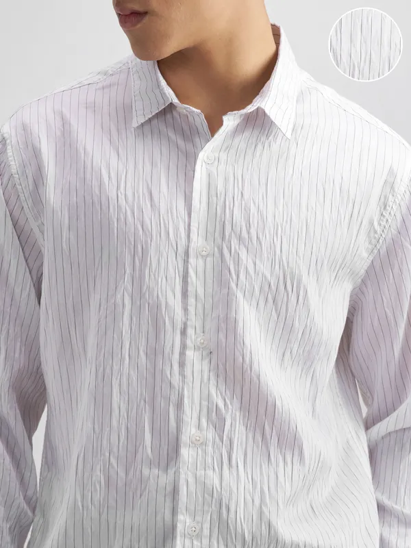 Highlander Men White Crushed Slim Fit Casual Shirt