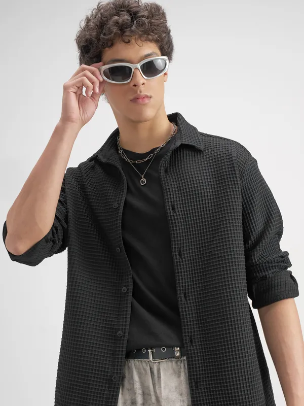 Highlander Men Black Self Design Relaxed Fit Casual Shirt