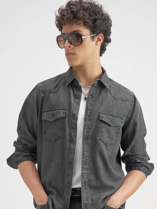 Men Slim Fit Casual Shirt