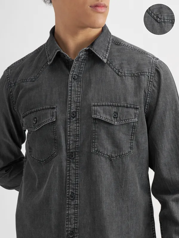 Men Slim Fit Casual Shirt