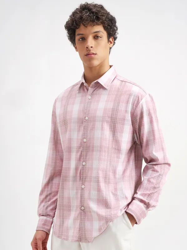 Highlander Men Pink Checked Relaxed Fit Casual Shirt