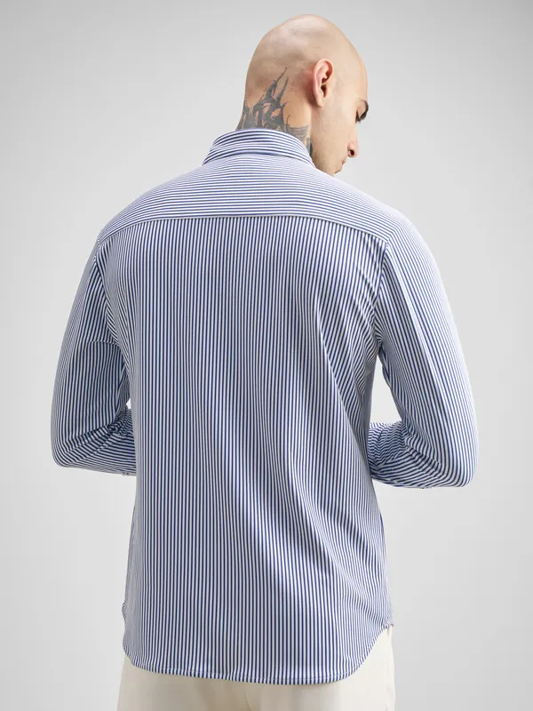 Men Slim Fit Casual Shirt