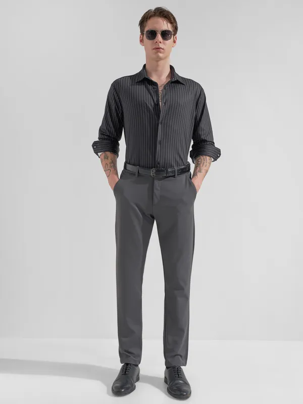 Highlander Men Black Striped Slim Fit Casual Shirt