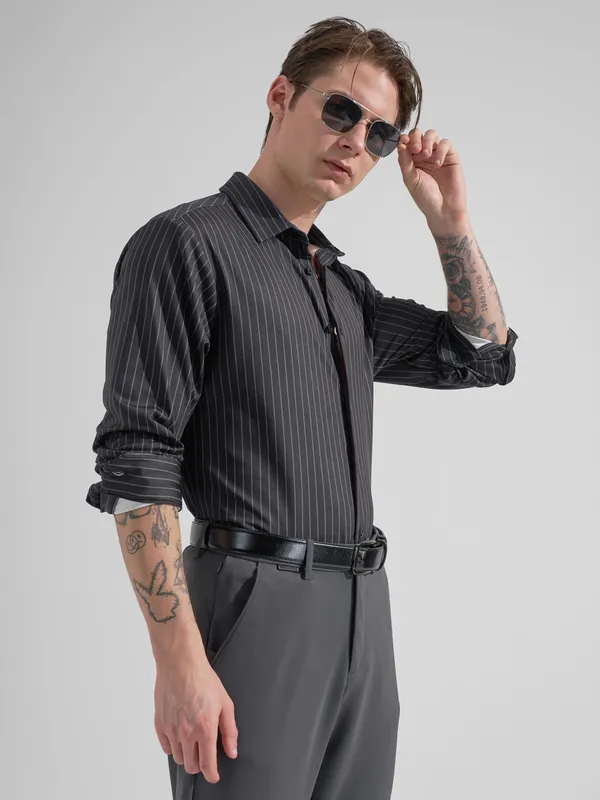 Highlander Men Black Striped Slim Fit Casual Shirt