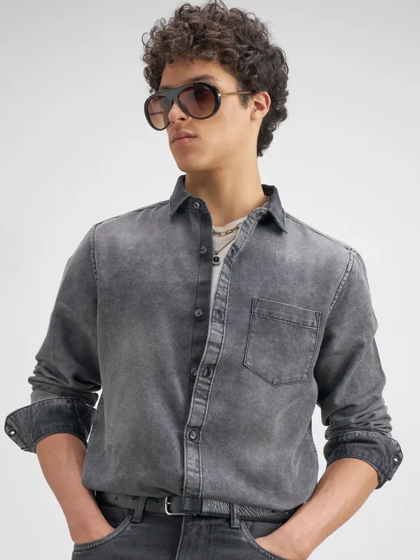 Highlander Men Grey Solid Slim Fit Casual Shirt