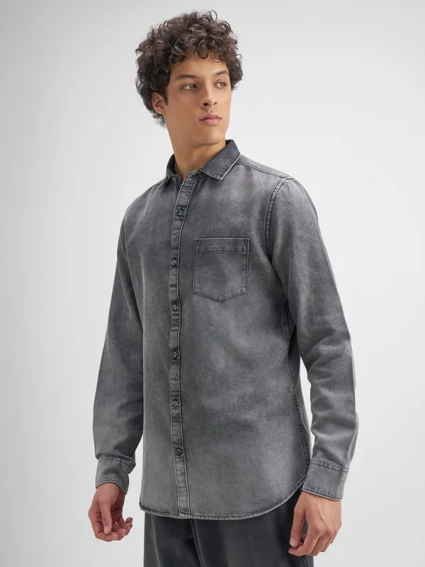 Highlander Men Grey Solid Slim Fit Casual Shirt