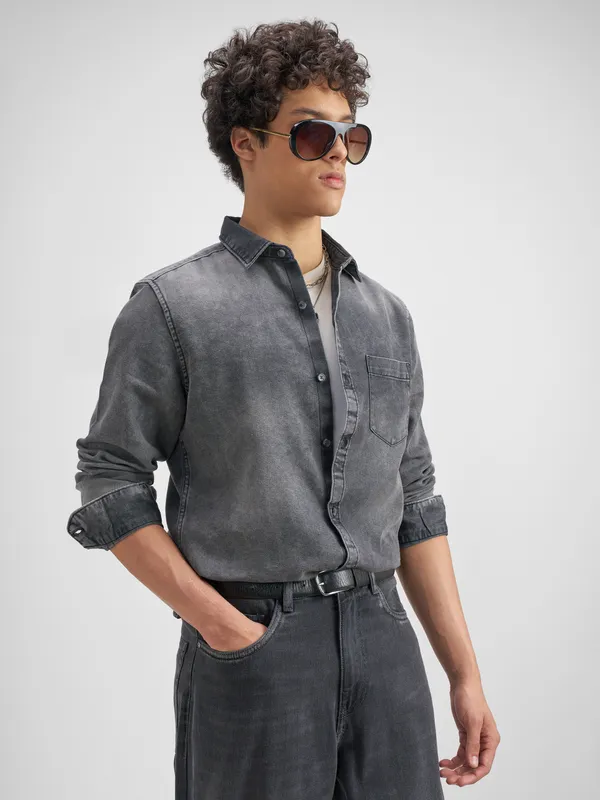 Highlander Men Grey Solid Slim Fit Casual Shirt