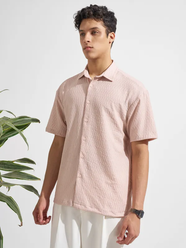 Highlander Men Pink Self Design Relaxed Fit Casual Shirt