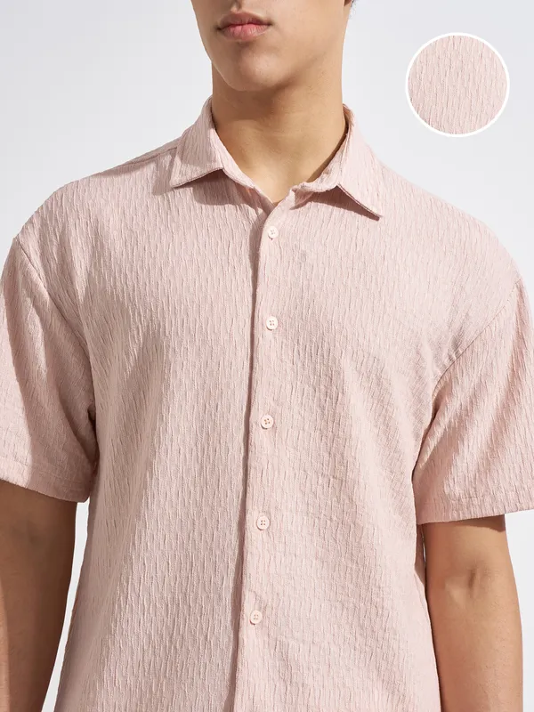Highlander Men Pink Self Design Relaxed Fit Casual Shirt
