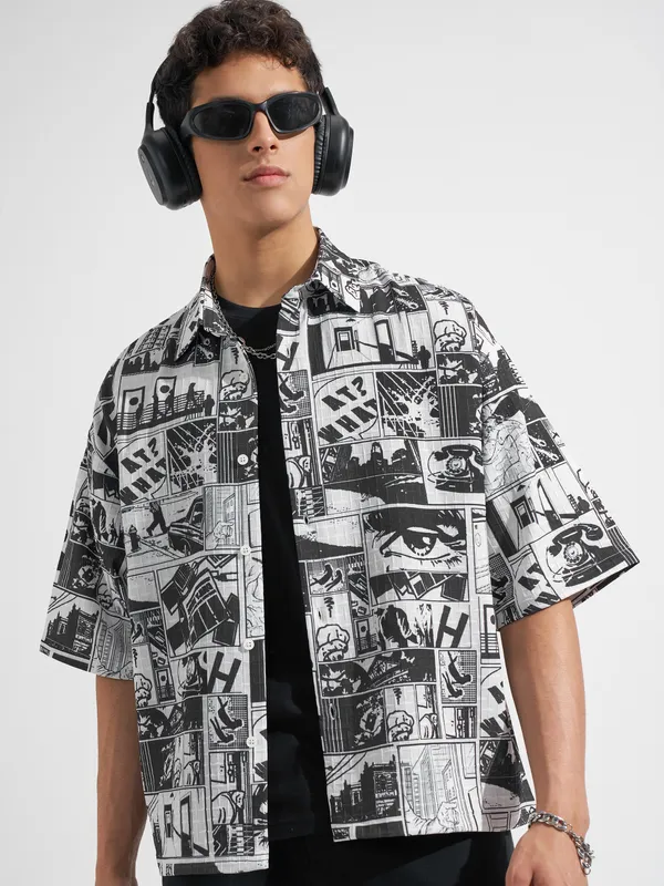 Highlander Men Black Printed Boxy Fit Casual Shirt