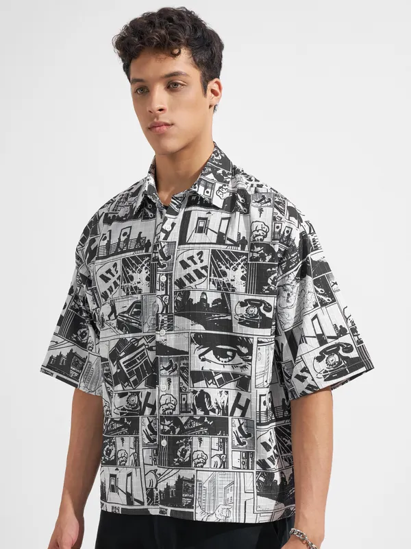 Highlander Men Black Printed Boxy Fit Casual Shirt