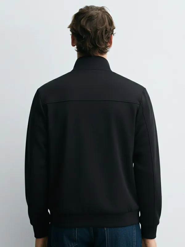 Highlander Men Black High Neck Pullover Sweatshirt