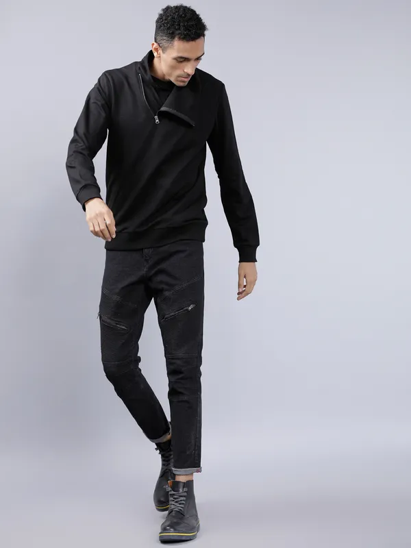 Highlander Men Black High Neck Pullover Sweatshirt