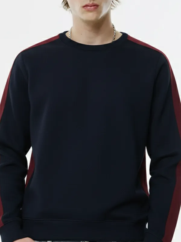 Highlander Men Navy Blue Round Neck Pullover Sweatshirt