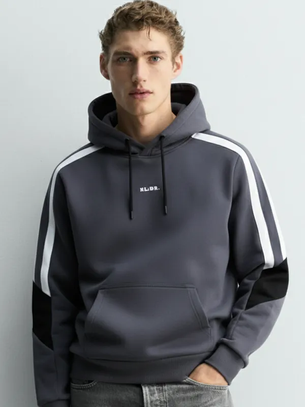 Highlander Men Blue Hooded Pullover Sweatshirt