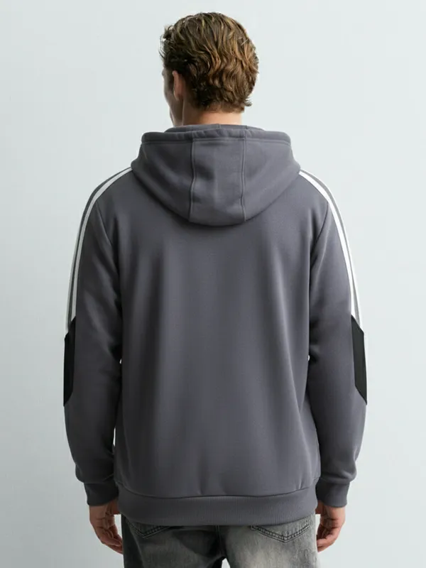 Highlander Men Blue Hooded Pullover Sweatshirt