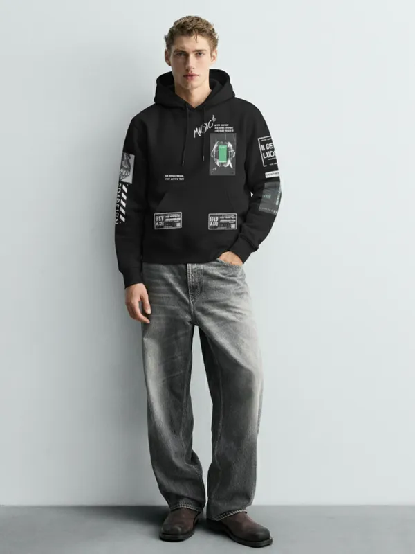 Highlander Men Black Hooded Pullover Sweatshirt