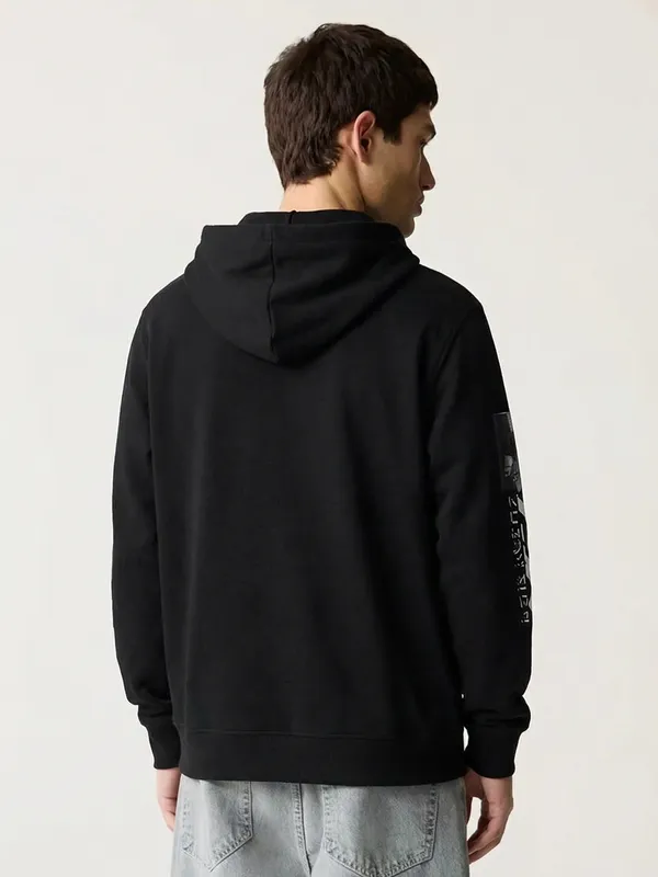 Highlander Men Black Hooded Pullover Sweatshirt