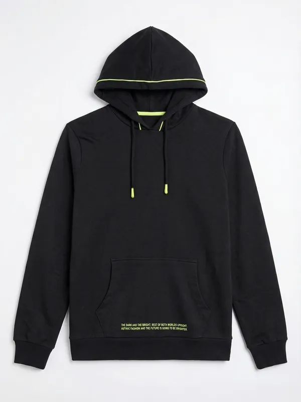 Highlander Men Black Hooded Pullover Sweatshirt